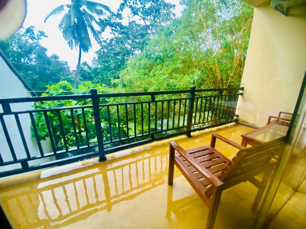 Hotel Woodnest Villa Rustic Kochchikade