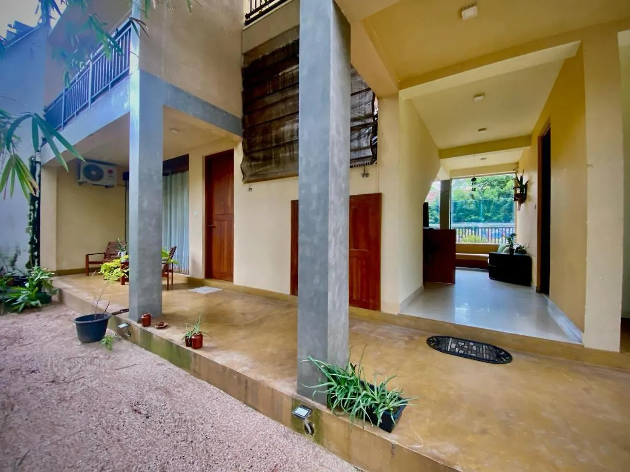 Woodnest Villa Rustic Kochchikade Hotel