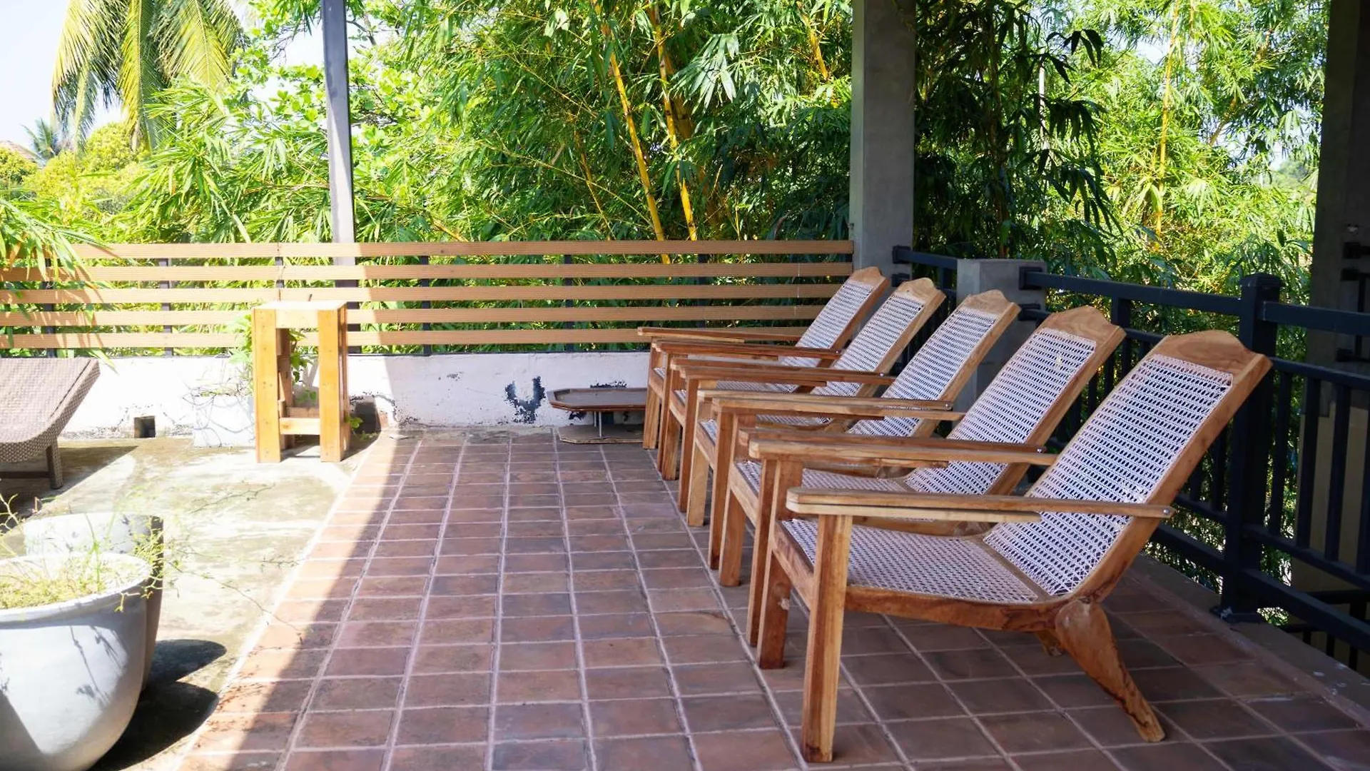 Woodnest Villa Rustic Kochchikade